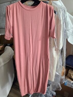 Simple Mauve Pink T-Shirt Dress Size M